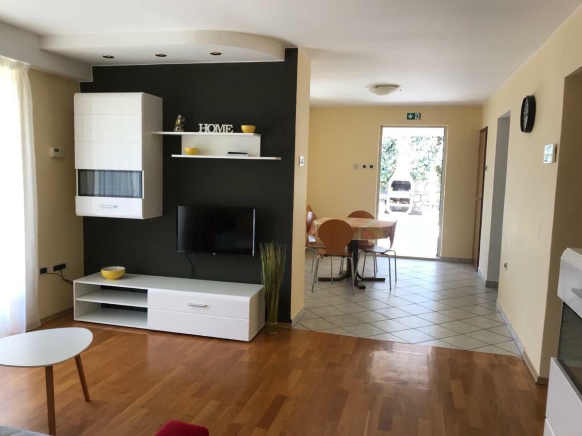 Deluxe Apartment Dora With A Private Parking, Terrace And See View リエカ エクステリア 写真